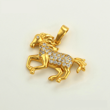 Cheval Orné Gold Pendant